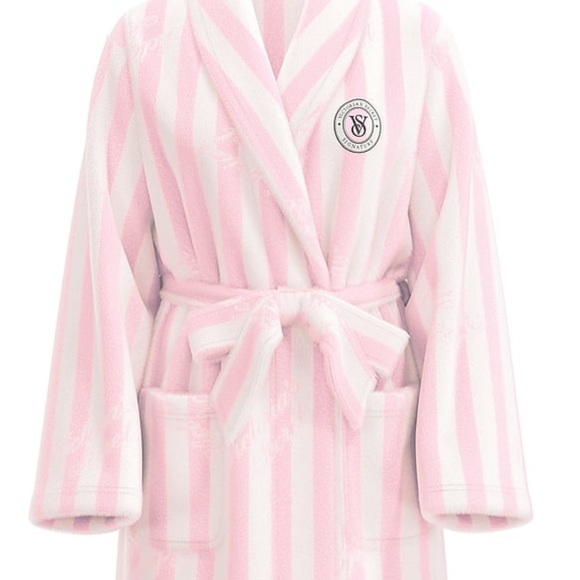 Luxury Victoria’s Secret robe !! - Picture 2 of 6